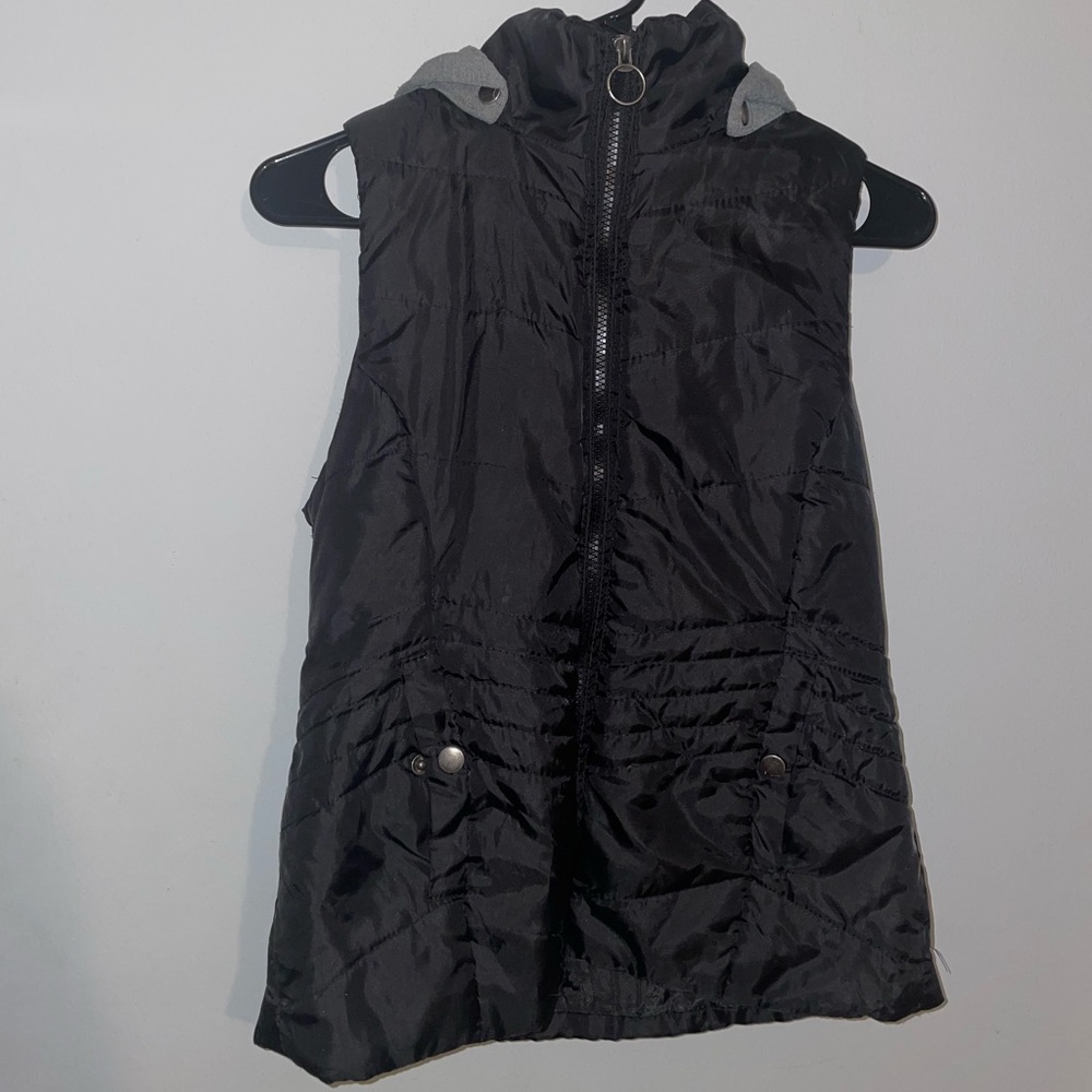 Vest with removable hood